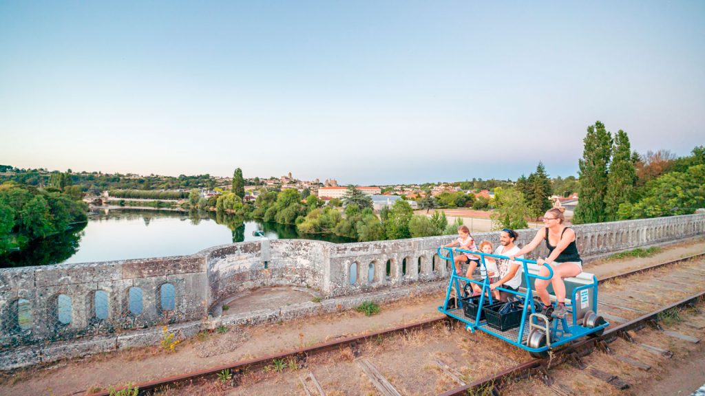 A bord d'un VéloRail - VeloRail de Chauvigny